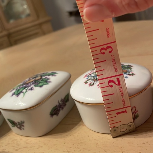 Lot of 4 1985 Heritage House Porcelain Music Box Trinket Crafted in Japan - Picture 12 of 13